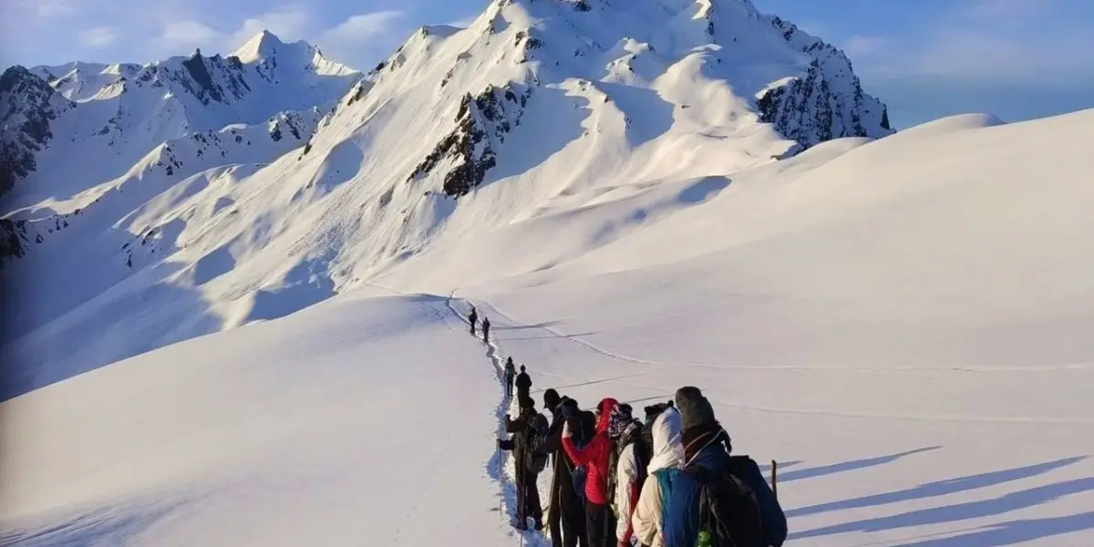 Sar Pass View 3